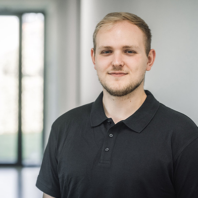 it-technik-auszubildender-Biegler-profserv IT-Technik-Auszubildender Biegler Profserv